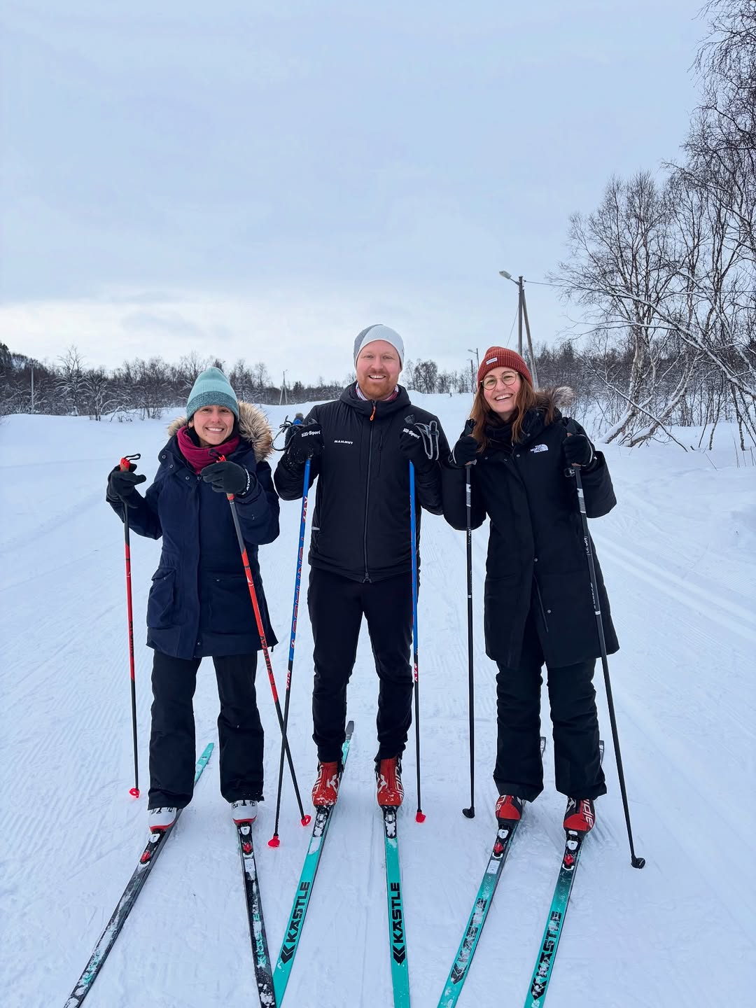 Gruppe på skitur